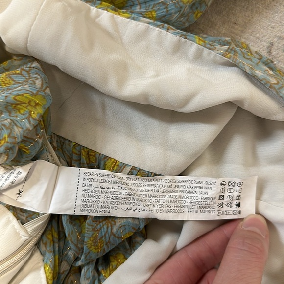 Zara - Chiffon Paisley Pattern Cropped Blouse - Picture 8 of 8